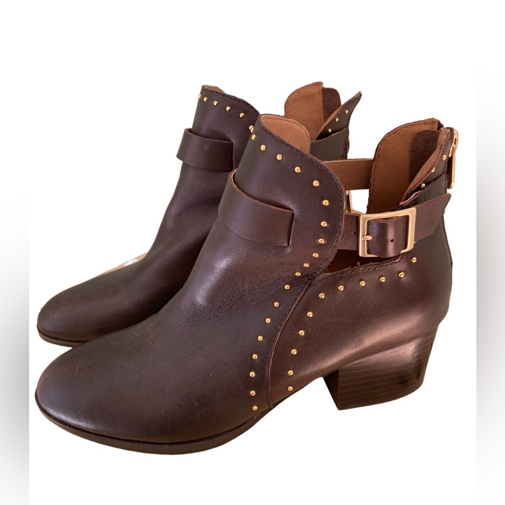 Adrienne Vittadini  brown leather stud chunky heel ankle boots Size 7M